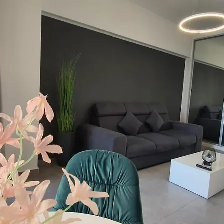 Seaside Escape Solid Apartamento